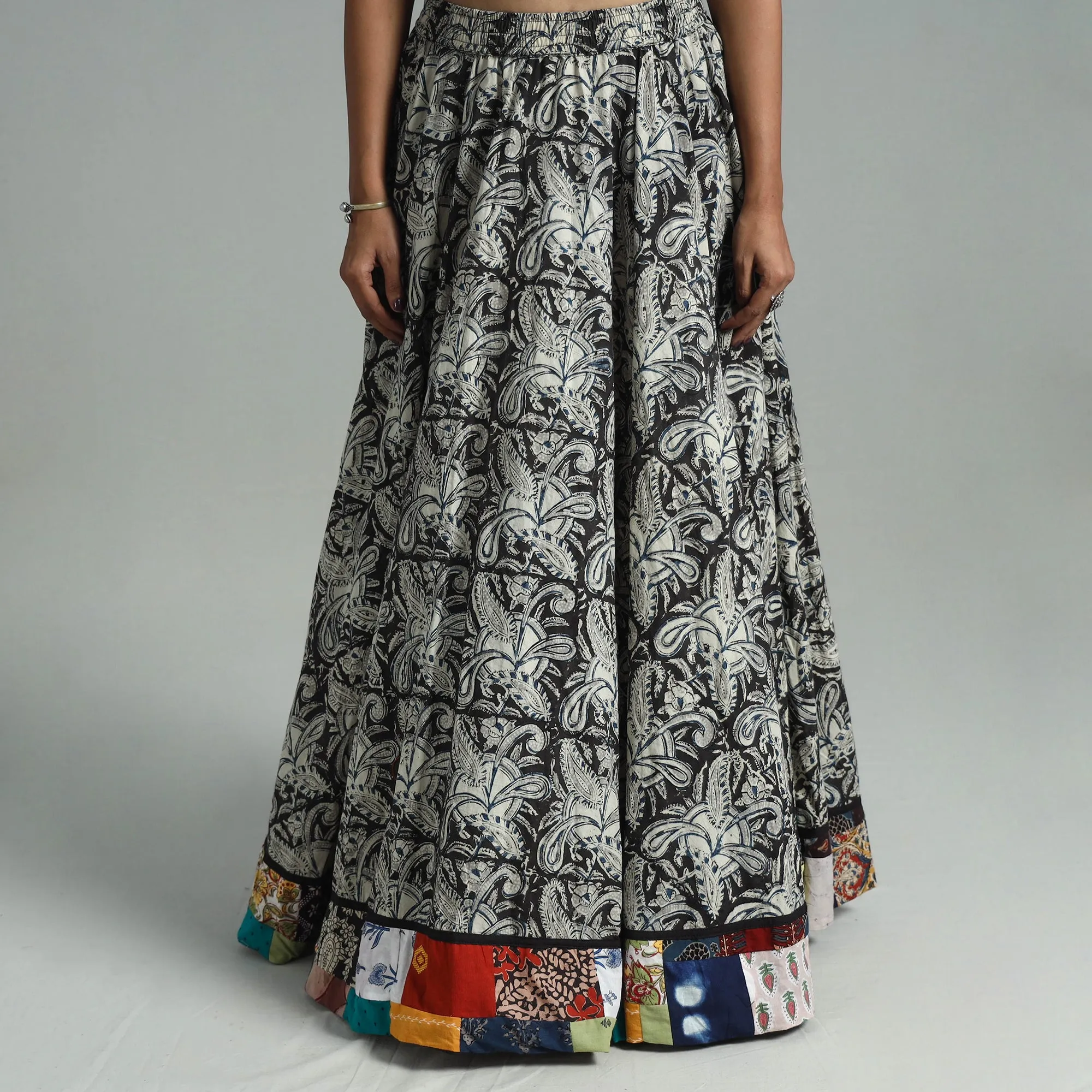 Black - Hand Block Printed Cotton Long Kalamkari Skirt 11