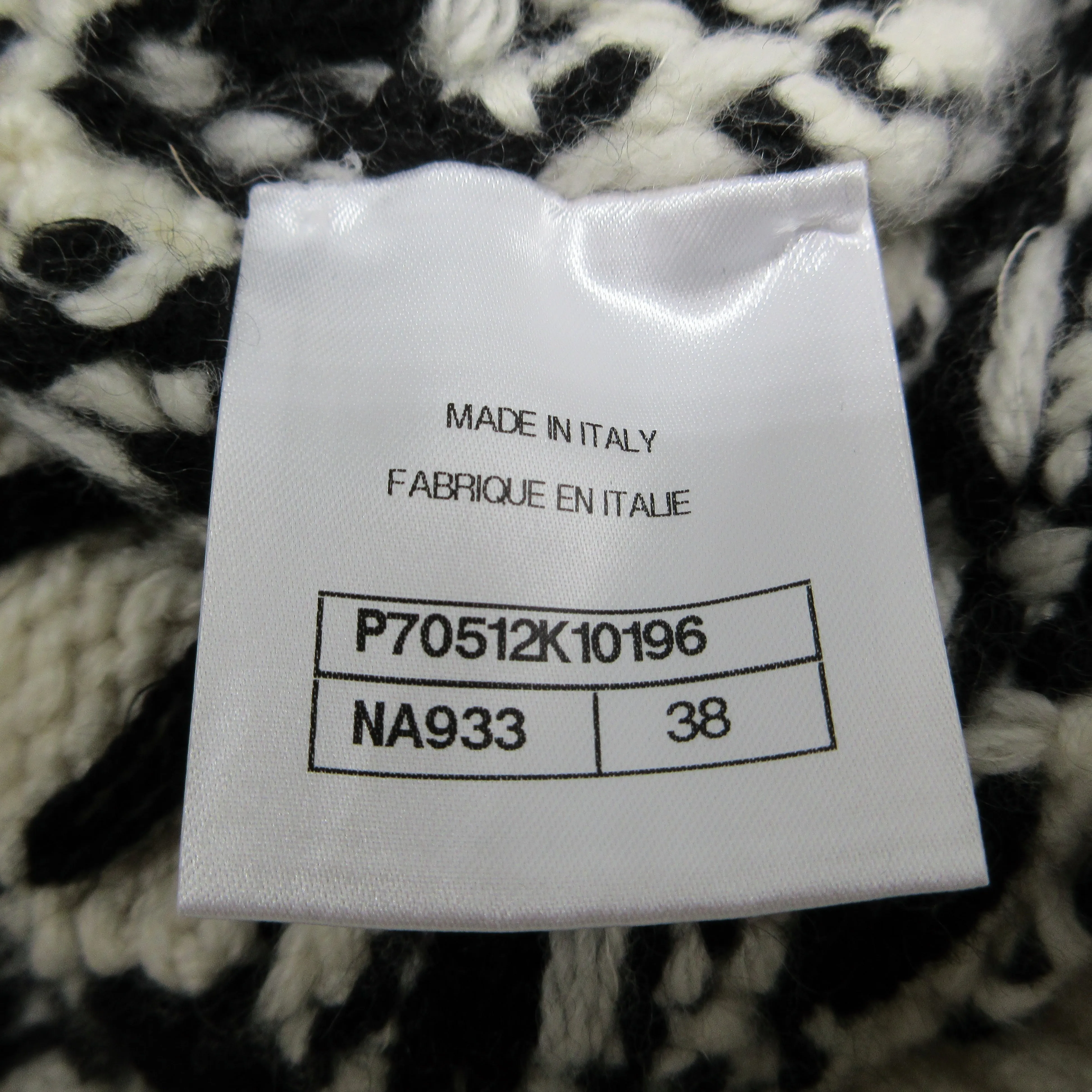 Chanel Ivory / Black Cashmere and Silk Diamond Knit Sweater