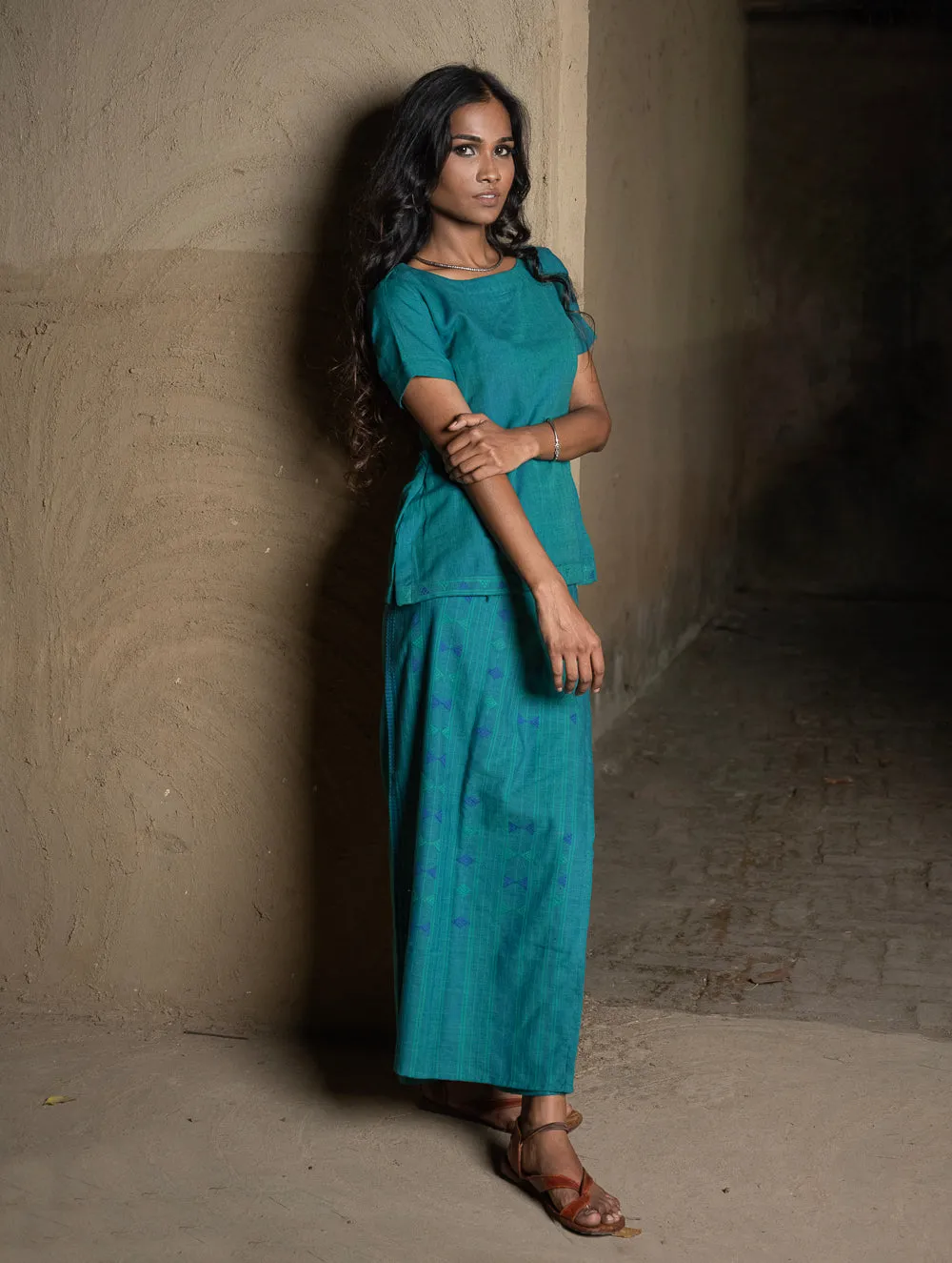 Handwoven Elegance. Kashida Pattu Cotton Wrap Skirt & Top Set - Peacock Shades