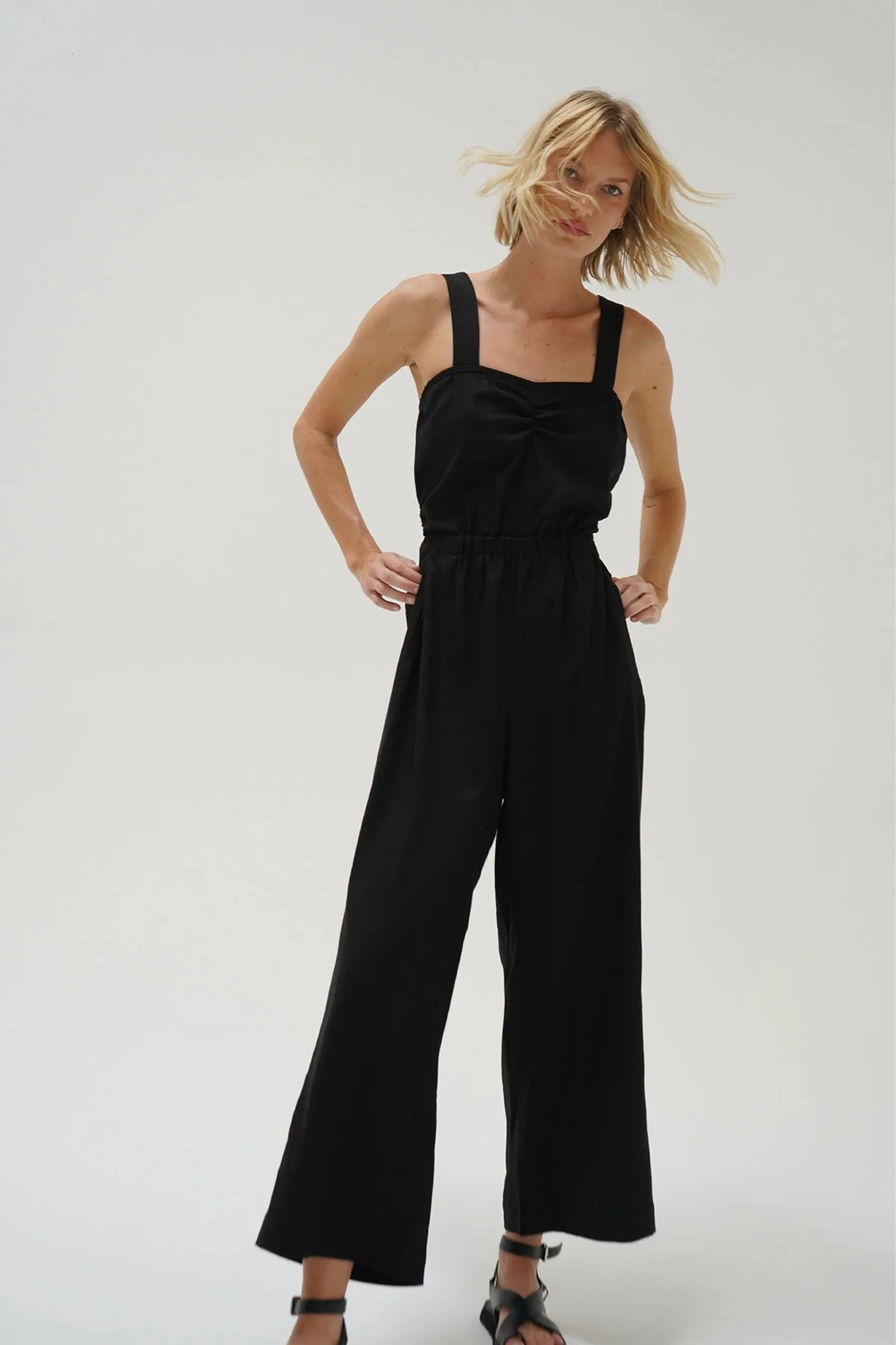 LNA | La Rosa Linen Jumpsuit - Black