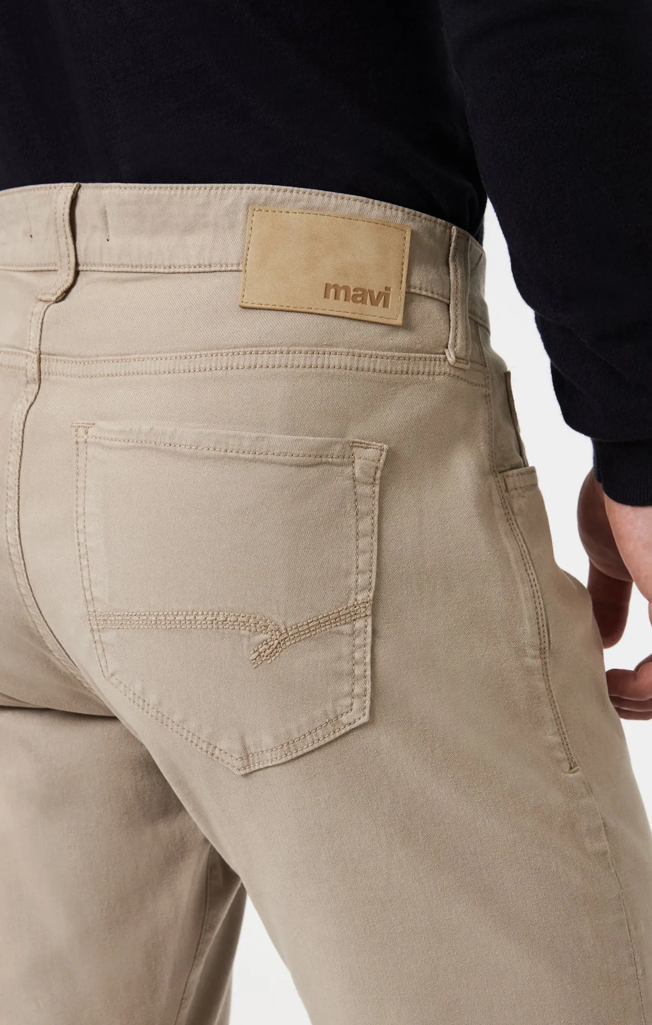 MARCUS SLIM STRAIGHT LEG IN LATTE LUXE TWILL