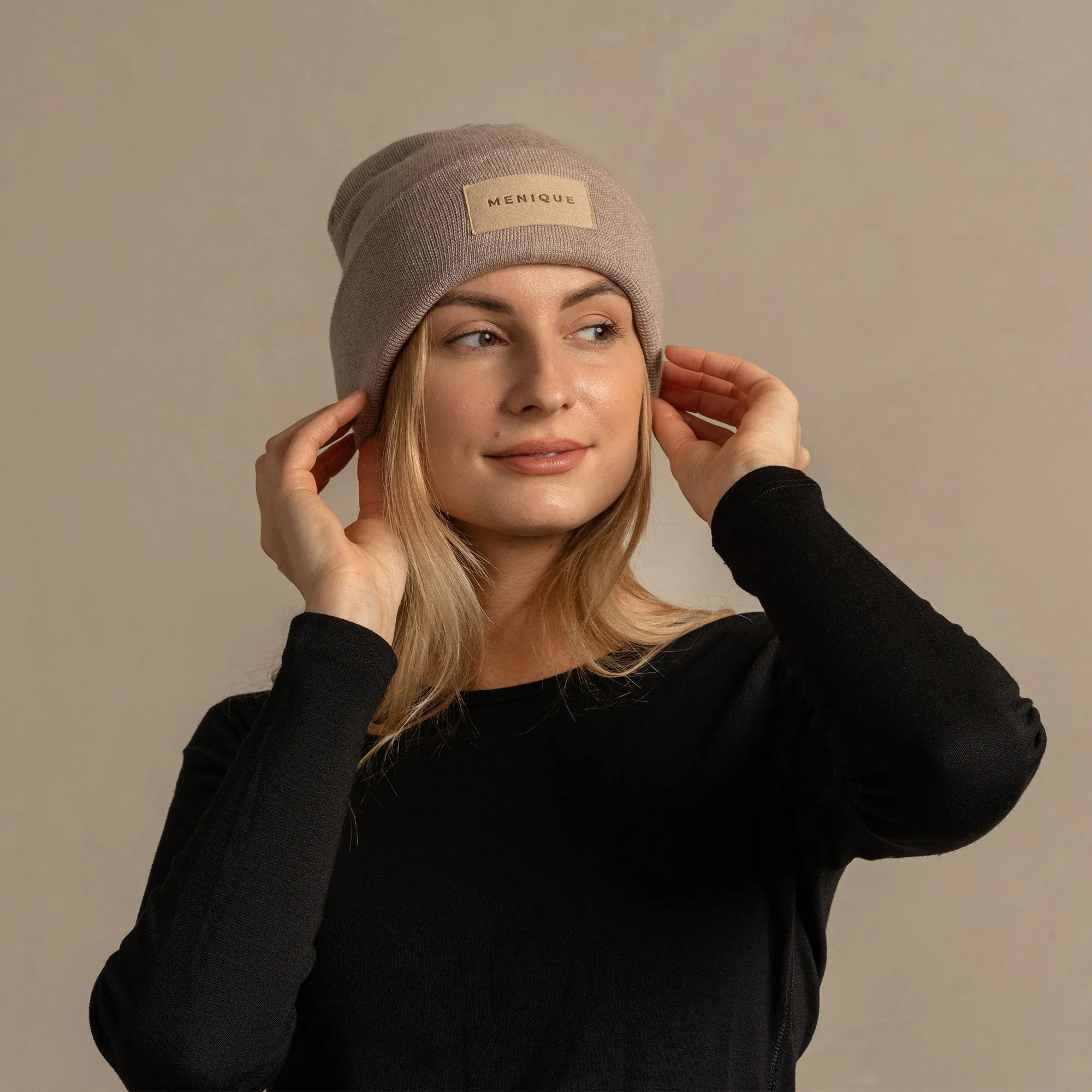 MENIQUE Logo Women's Knit Beanie