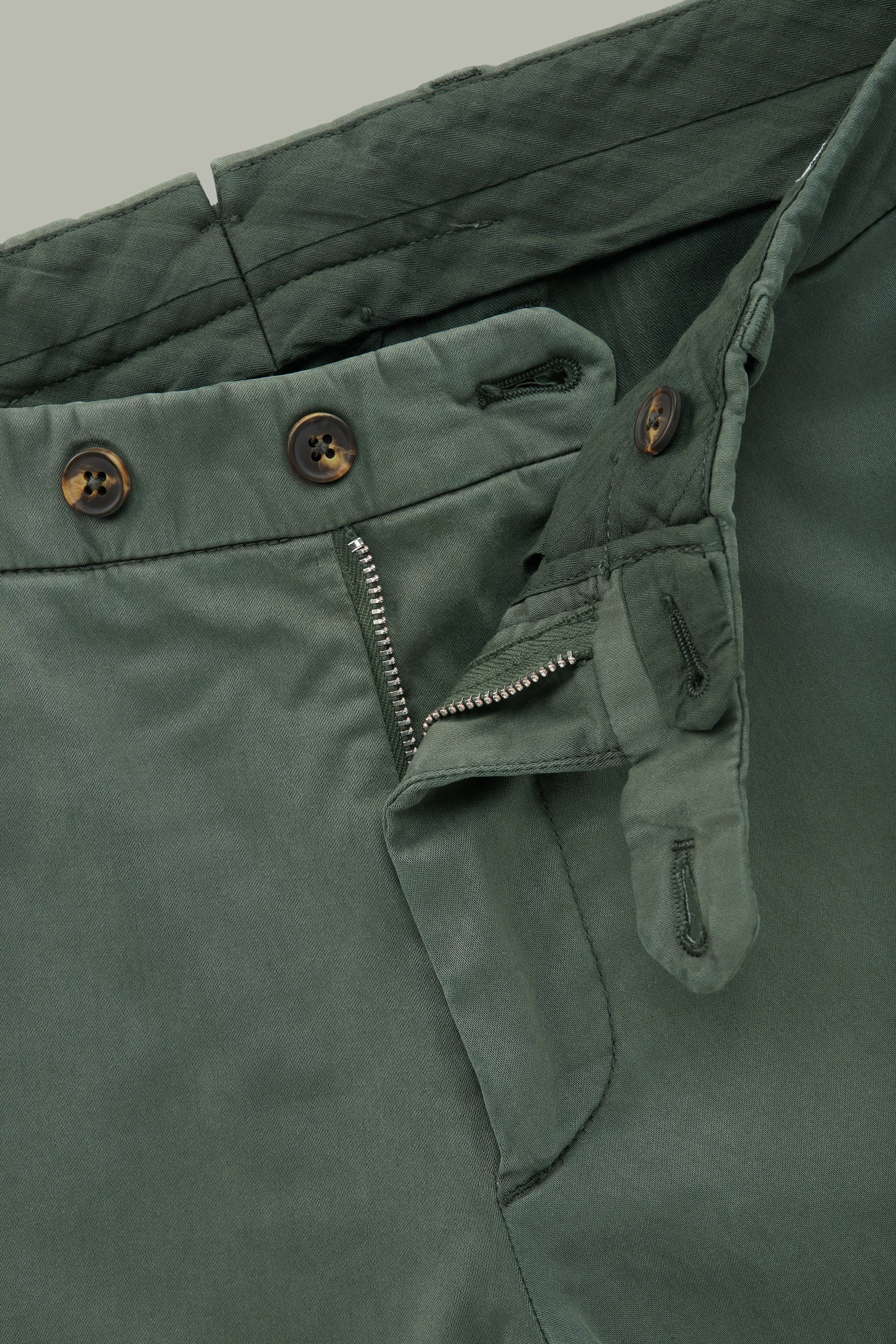 Salvatore Chino Olive Green