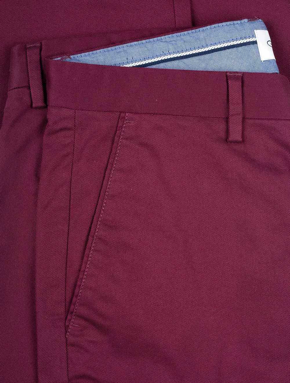 Slim Chinos Red Shadow