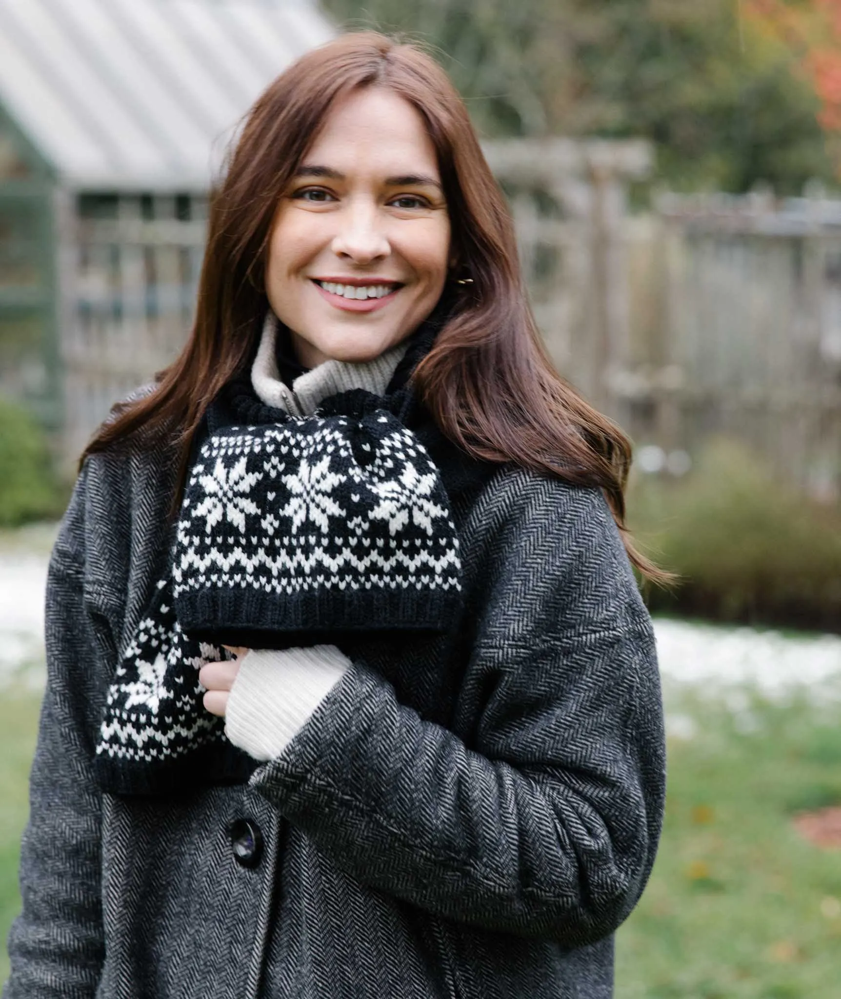 Snowflake Hat & Muffler Pattern