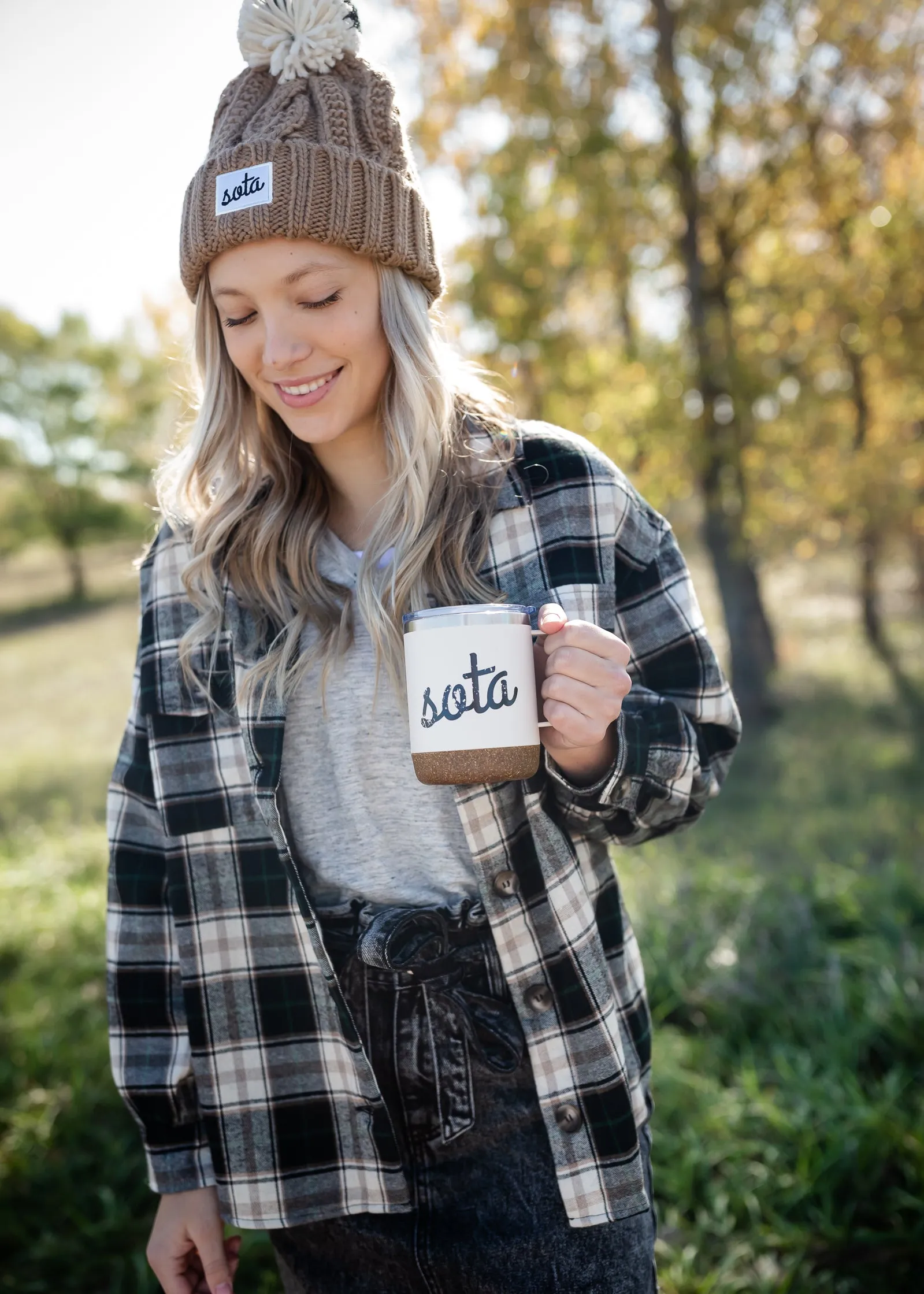 Sota' Camel Cable Knit Pom Beanie