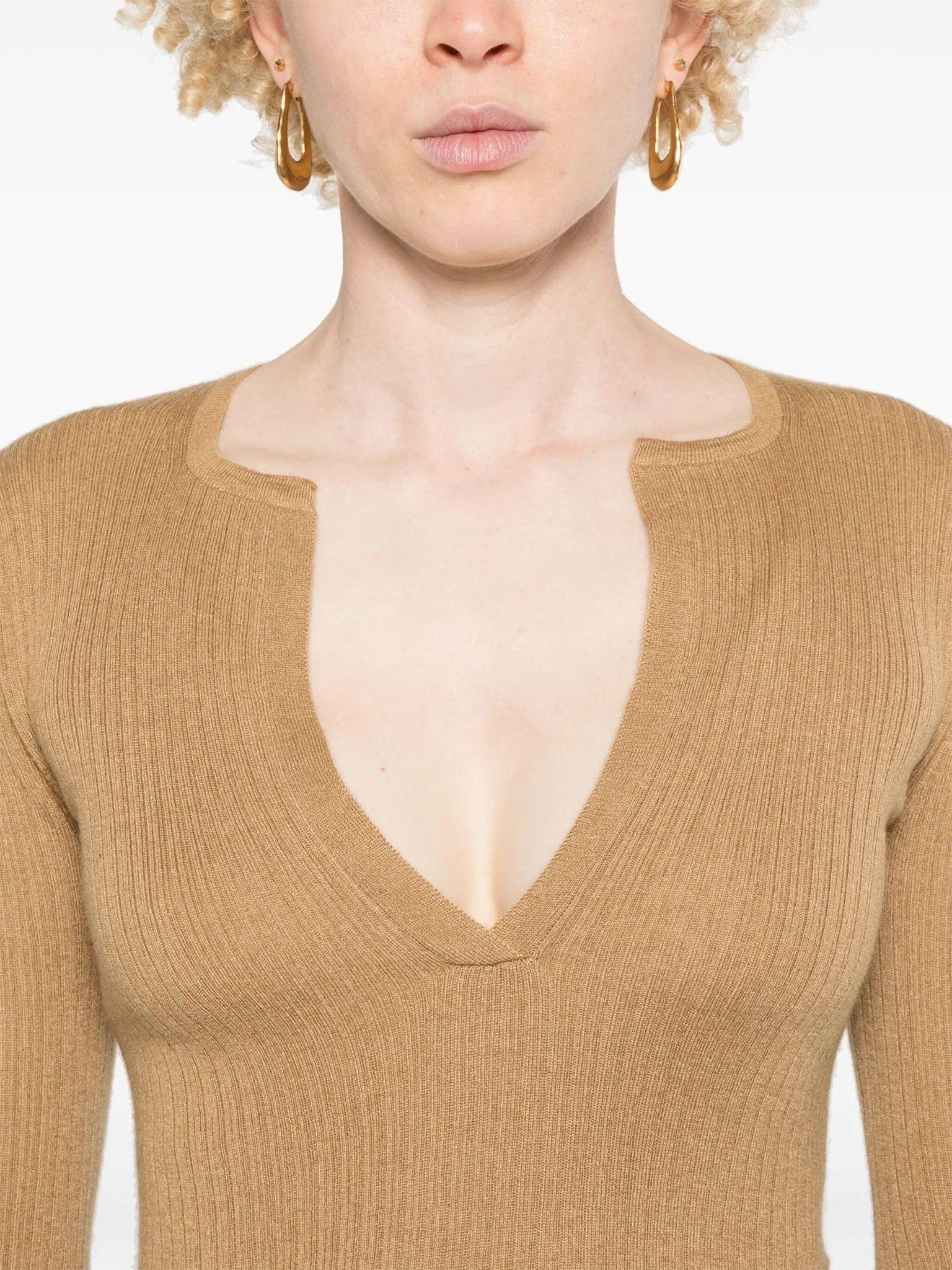 V-neck ribbed jumper