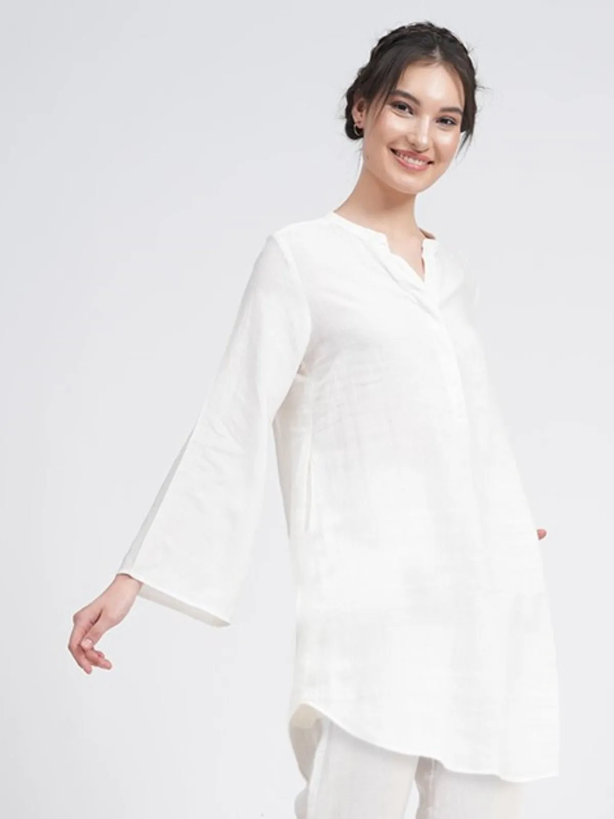 Women Linen Solid Bell Sleeve Tunic Top