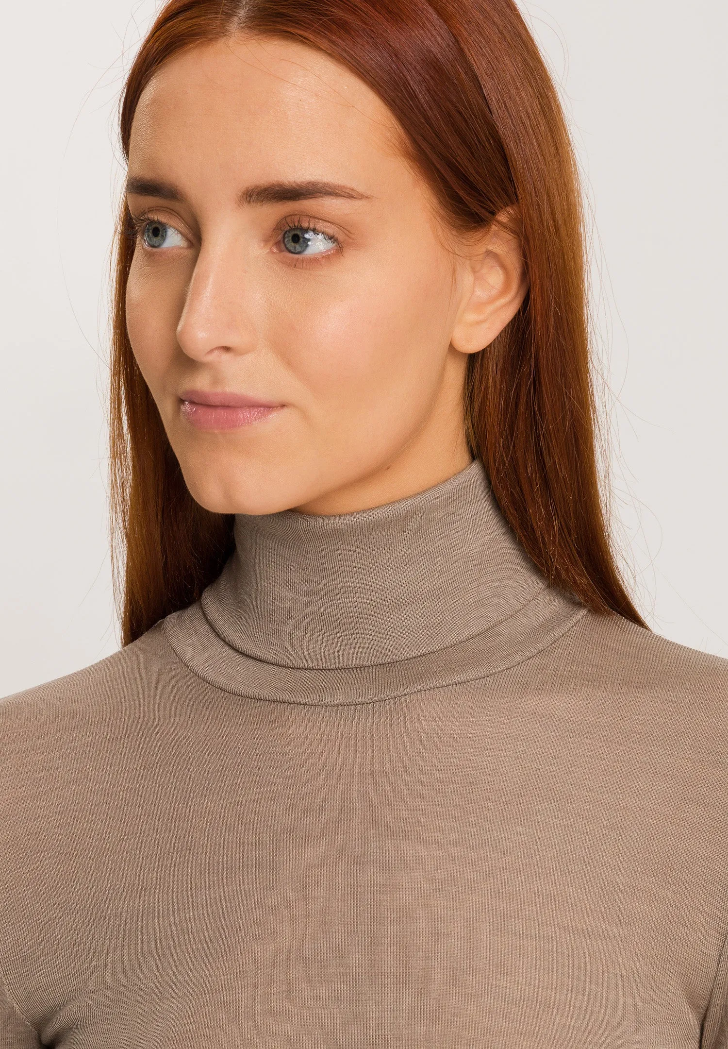 Woolen Silk W Wool and Silk Roll Collar Turtleneck | Taupe 71423-2847